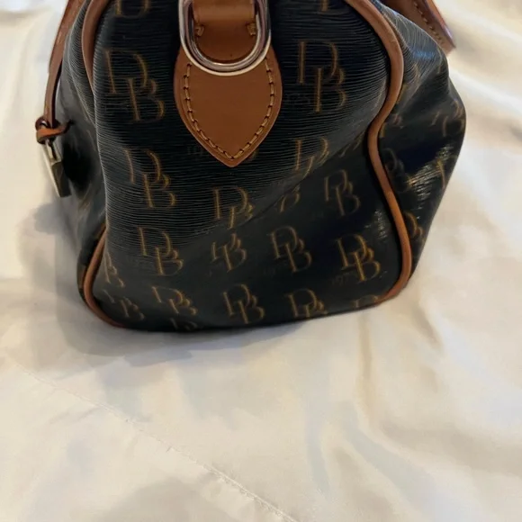 Dooney & Bourke Black/Tan Coated Canvas Satchel/Shoulder Bag AND Matching Wallet - Picture 6 of 15